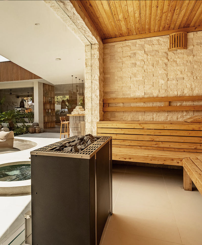 Cedar sauna at Mira Bingin